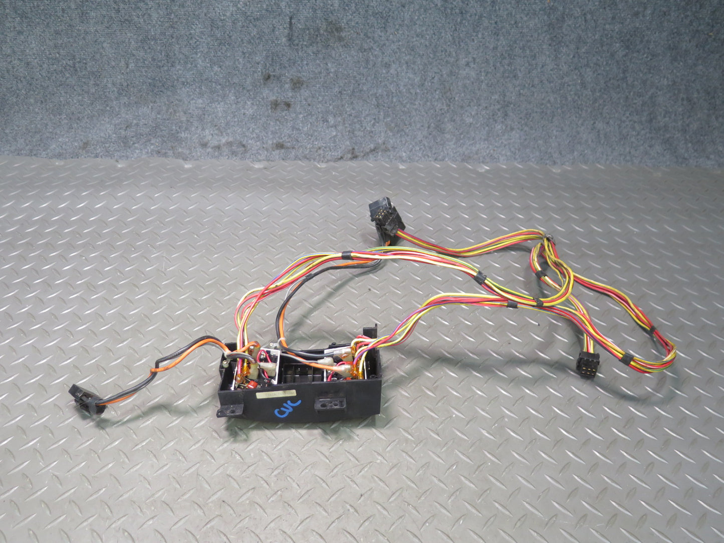 92-93 Chevrolet Corvette C4 Front Left & Right Seat Switch w Wiring 10161842 OEM