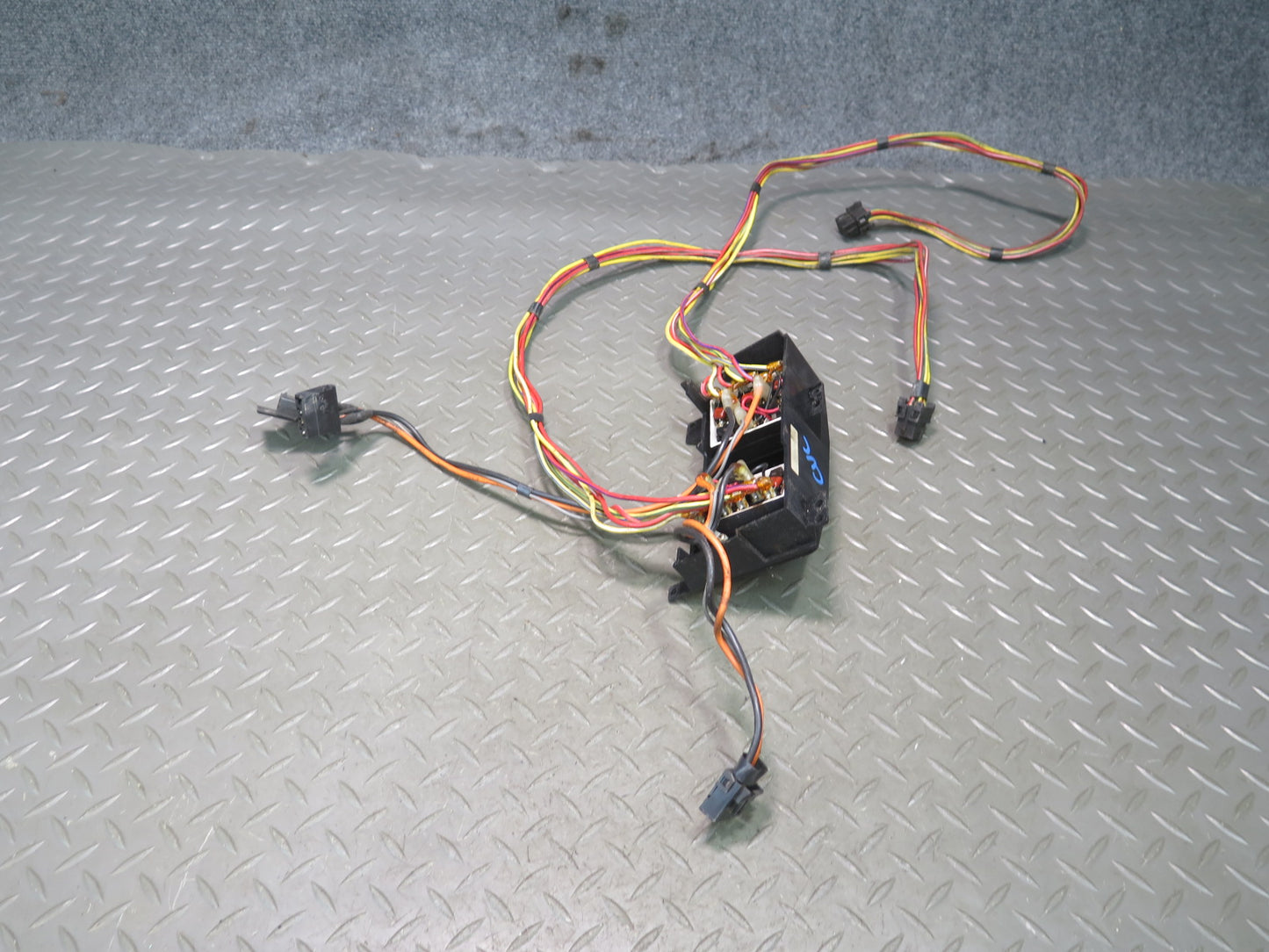 92-93 Chevrolet Corvette C4 Front Left & Right Seat Switch w Wiring 10161842 OEM