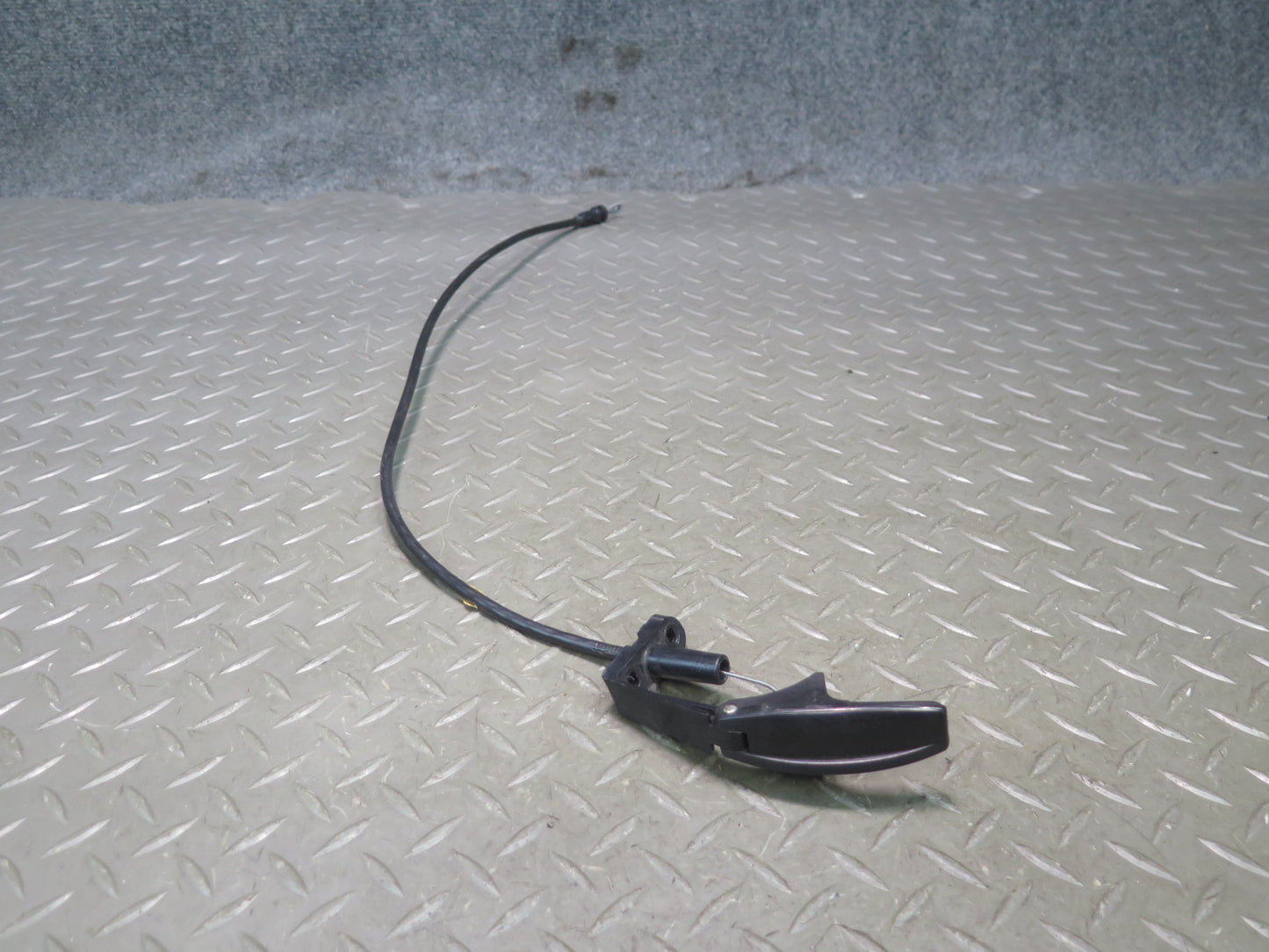 93-95 Chevrolet Corvette C4 Convert TOP Deck Lid Release Cable Latch Handle OEM