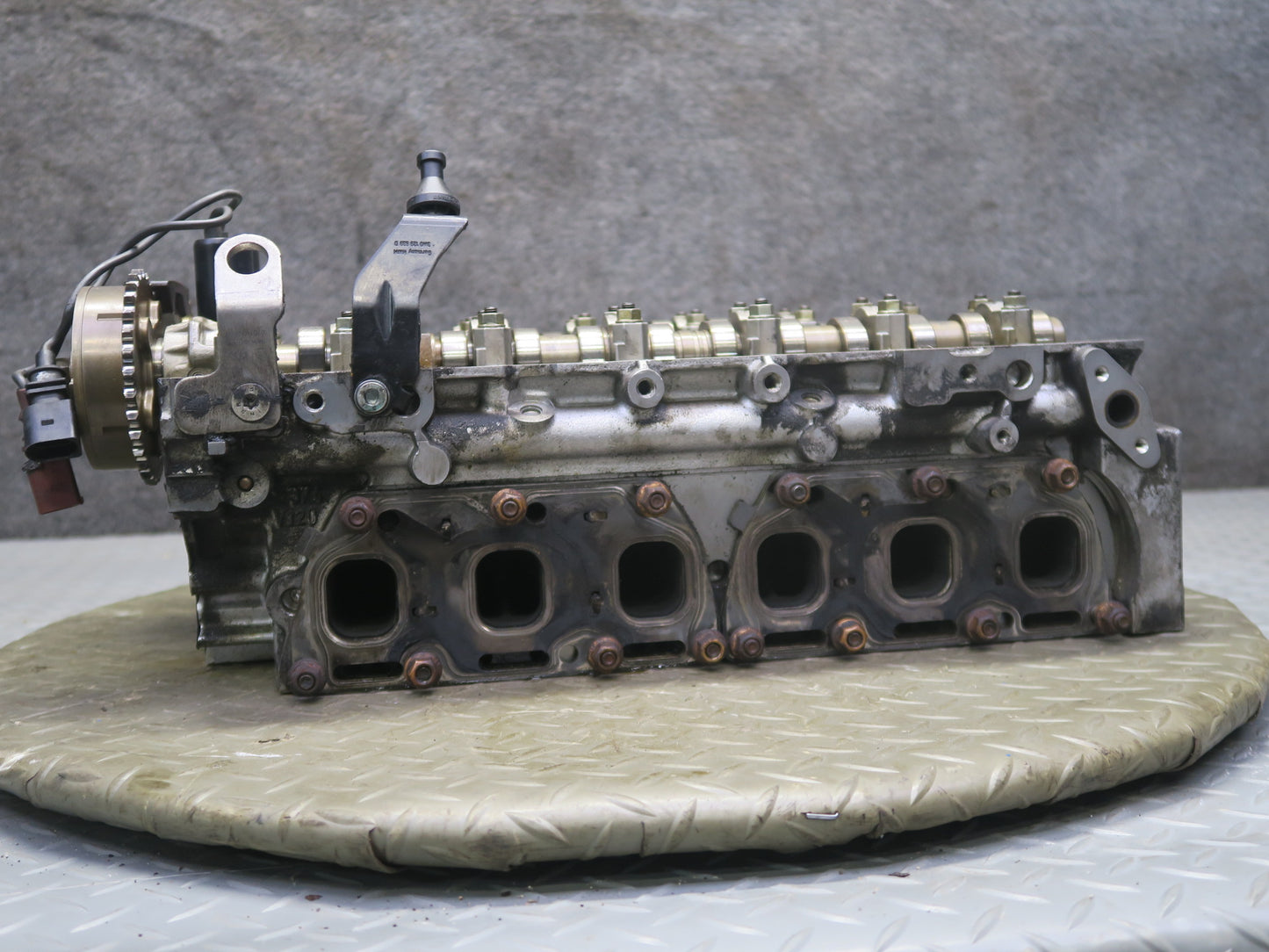 2006-2012 Bentley Flying Spur 6.0L W12 Engine Right Cylinder Head W/ Camshafts