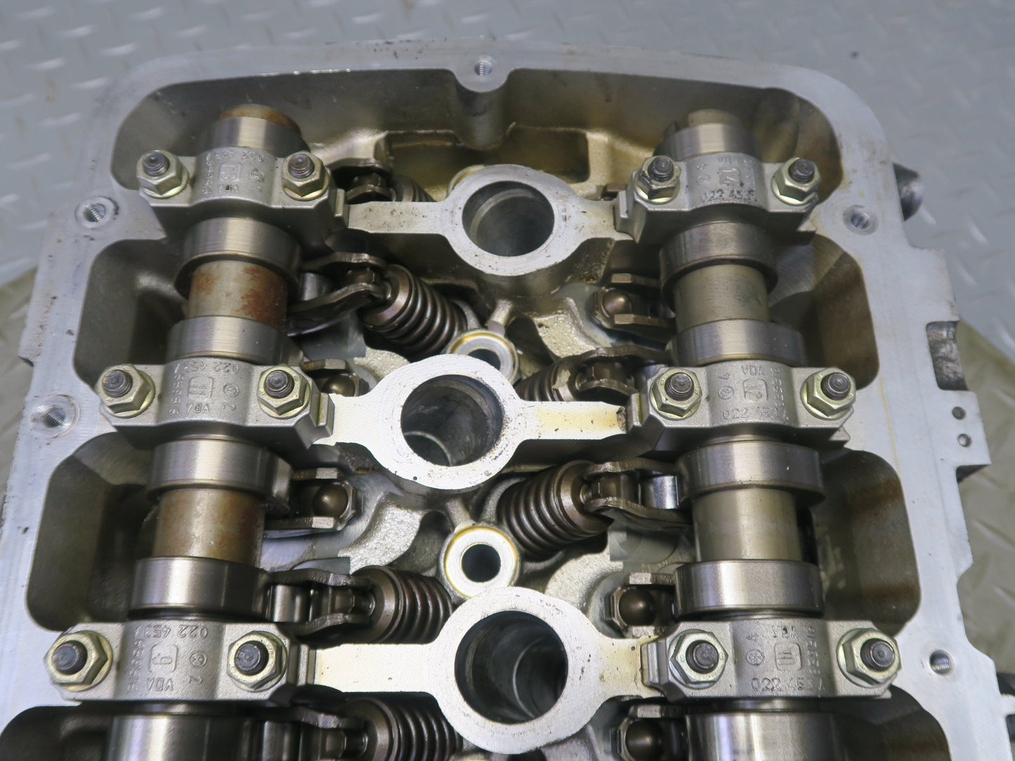 2006-2012 Bentley Flying Spur 6.0L W12 Engine Right Cylinder Head W/ Camshafts