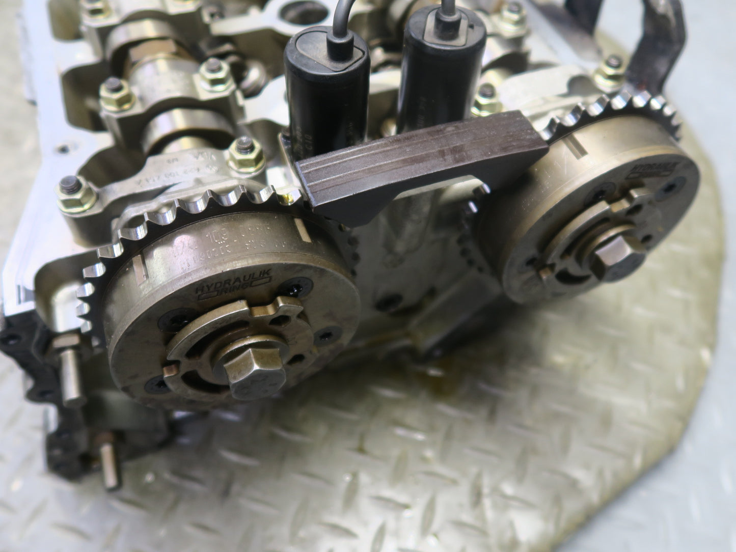 2006-2012 Bentley Flying Spur 6.0L W12 Engine Right Cylinder Head W/ Camshafts