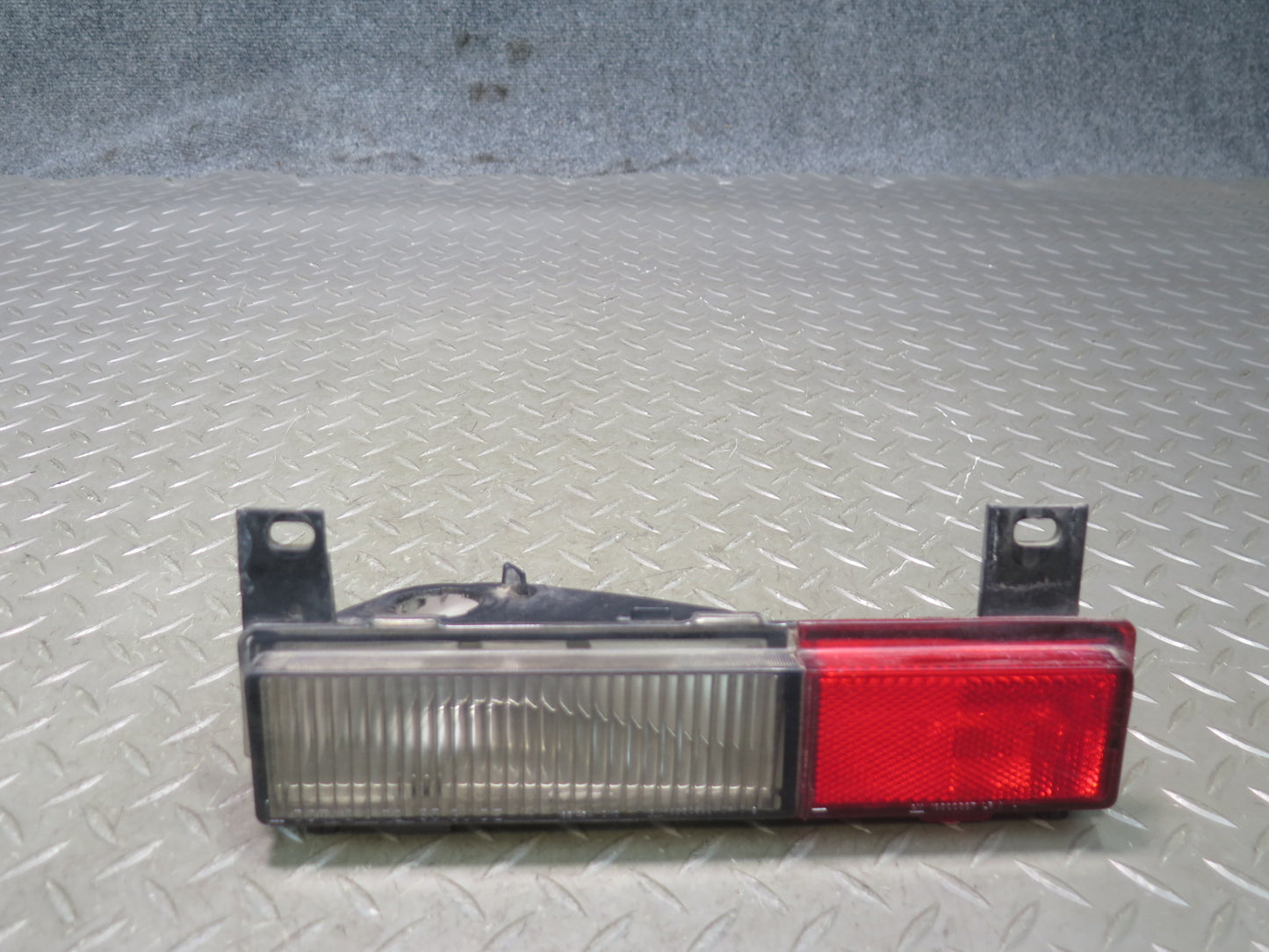 91-96 Chevrolet Corvette C4 Rear Left & Right Side Marker Light Lamp Set OEM
