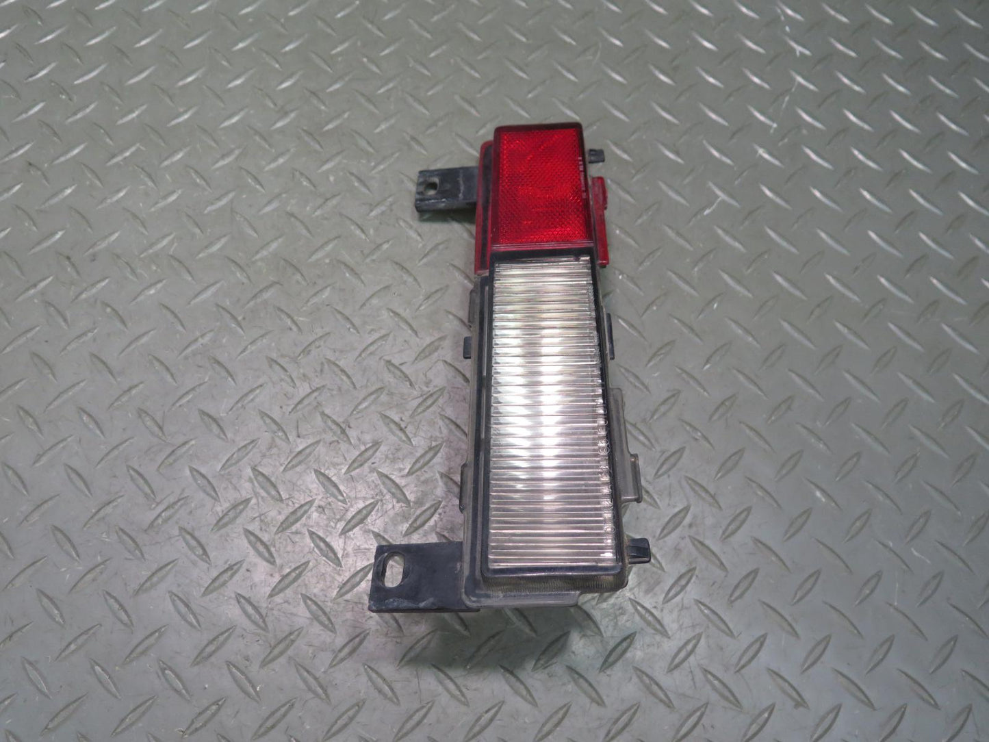 91-96 Chevrolet Corvette C4 Rear Left & Right Side Marker Light Lamp Set OEM