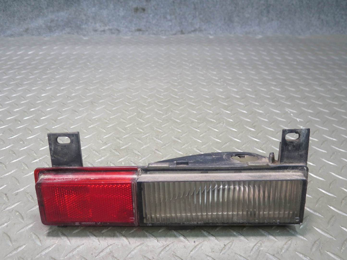 91-96 Chevrolet Corvette C4 Rear Left & Right Side Marker Light Lamp Set OEM