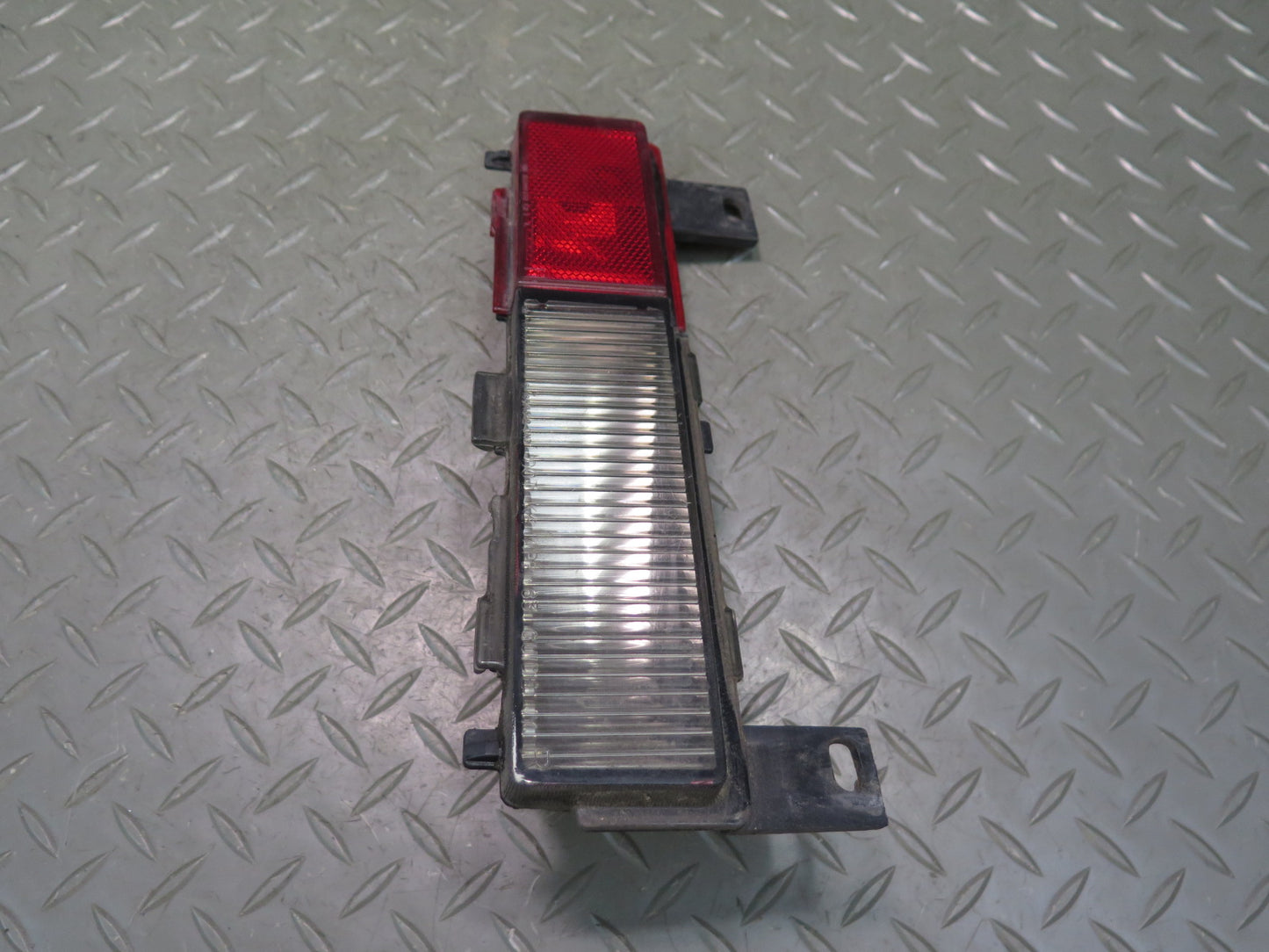 91-96 Chevrolet Corvette C4 Rear Left & Right Side Marker Light Lamp Set OEM