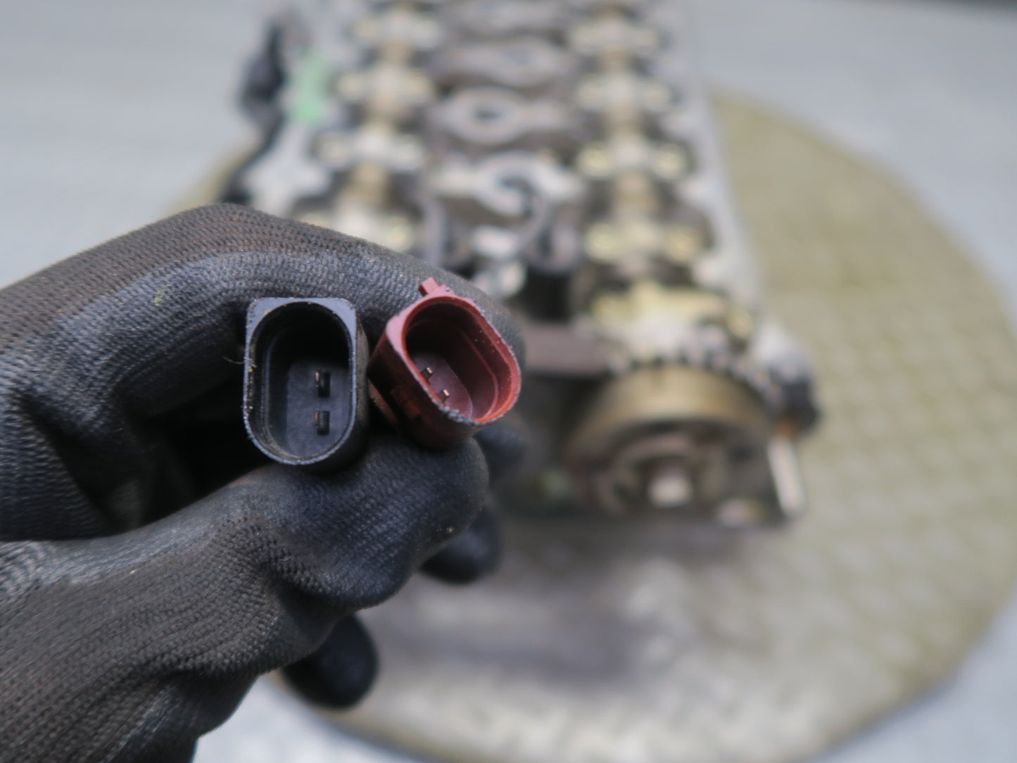 2006-2012 Bentley Flying Spur 6.0L W12 Engine Left Cylinder Head W/ Camshafts