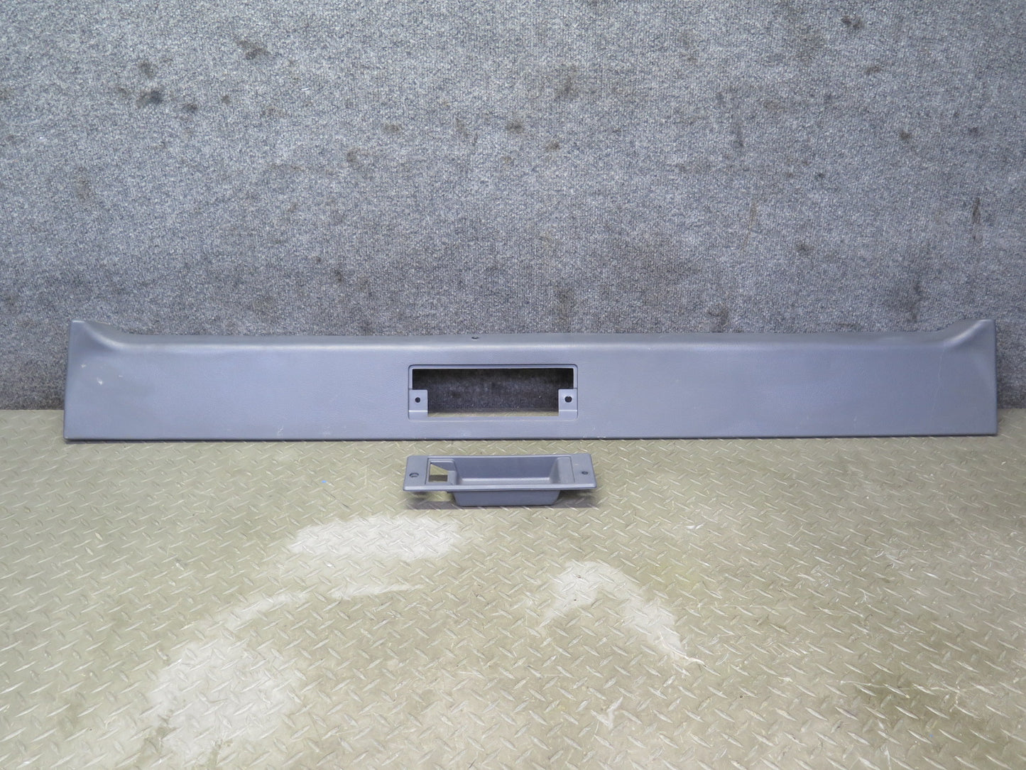 1991-1997 Toyota Land Cruiser FJ80 Rear Tailgate Trim Panel w Handle Set Gray