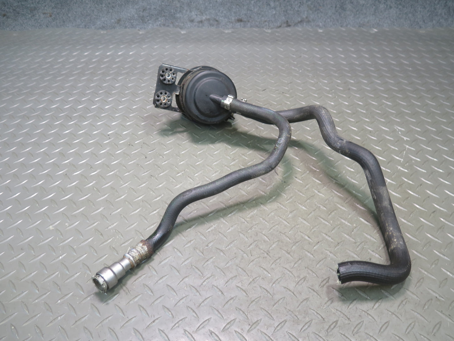11-13 BMW E90 E91 E92 E93 335i Power Steering Fluid Reservoir w Hose OEM