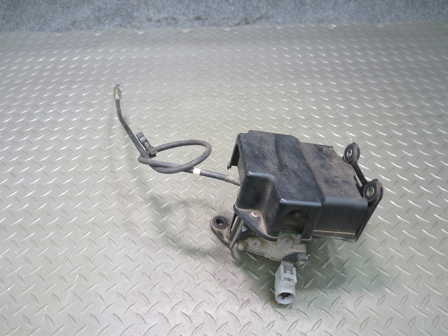 1991-1992 Toyota Land Cruiser FJ80 4.0L Speed Cruise Control Actuator w Cable
