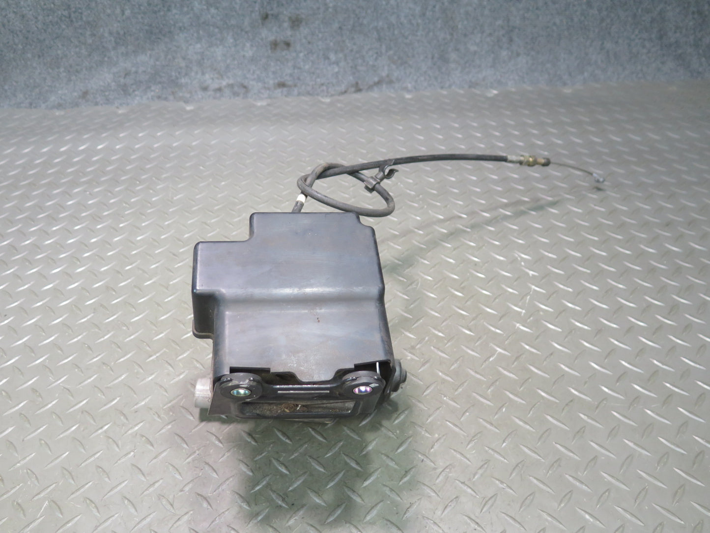 1991-1992 Toyota Land Cruiser FJ80 4.0L Speed Cruise Control Actuator w Cable