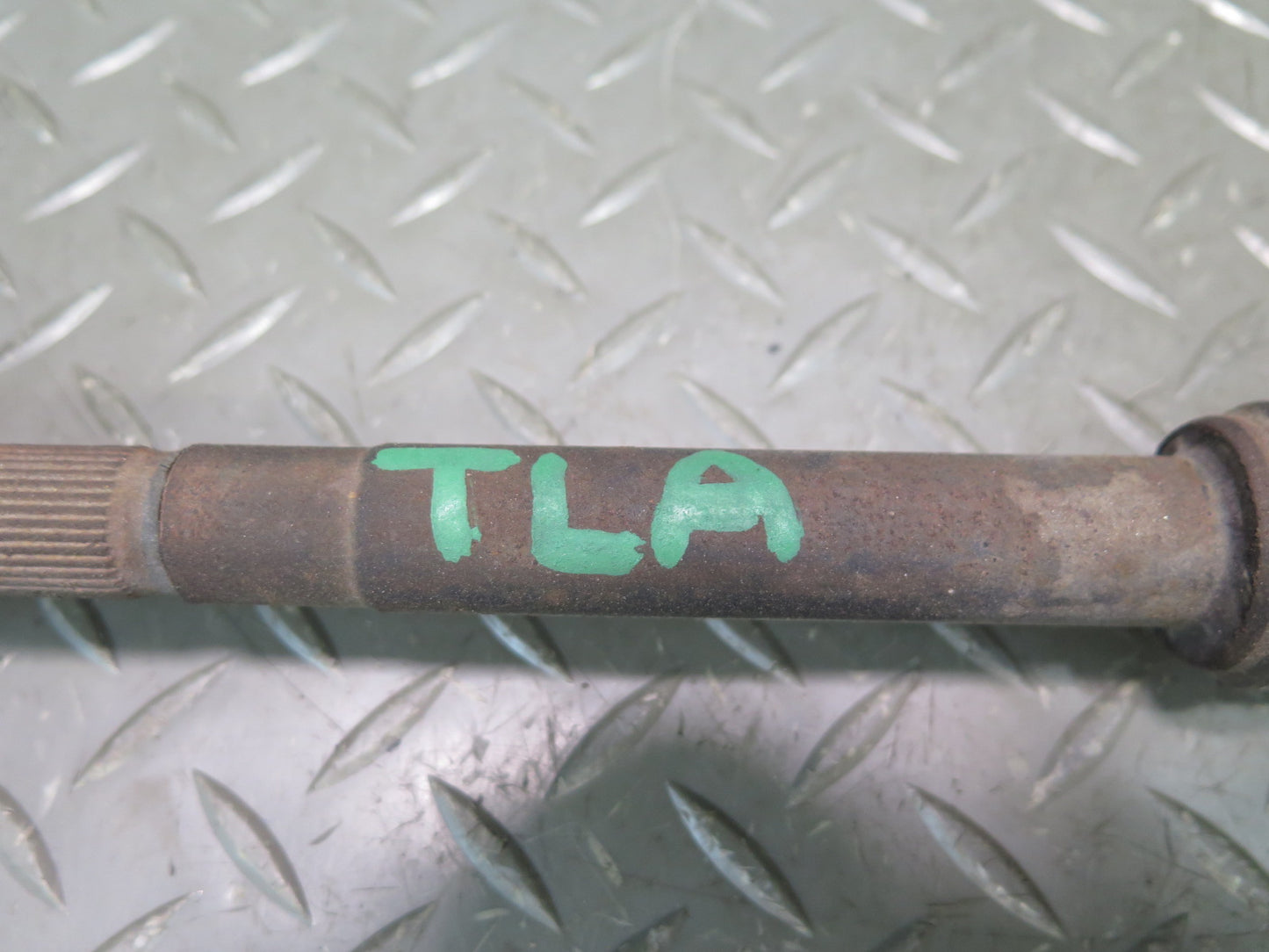 1991-1997 Toyota Land Cruiser FJ80 Intermediate Steering Shaft w U Joint Assy