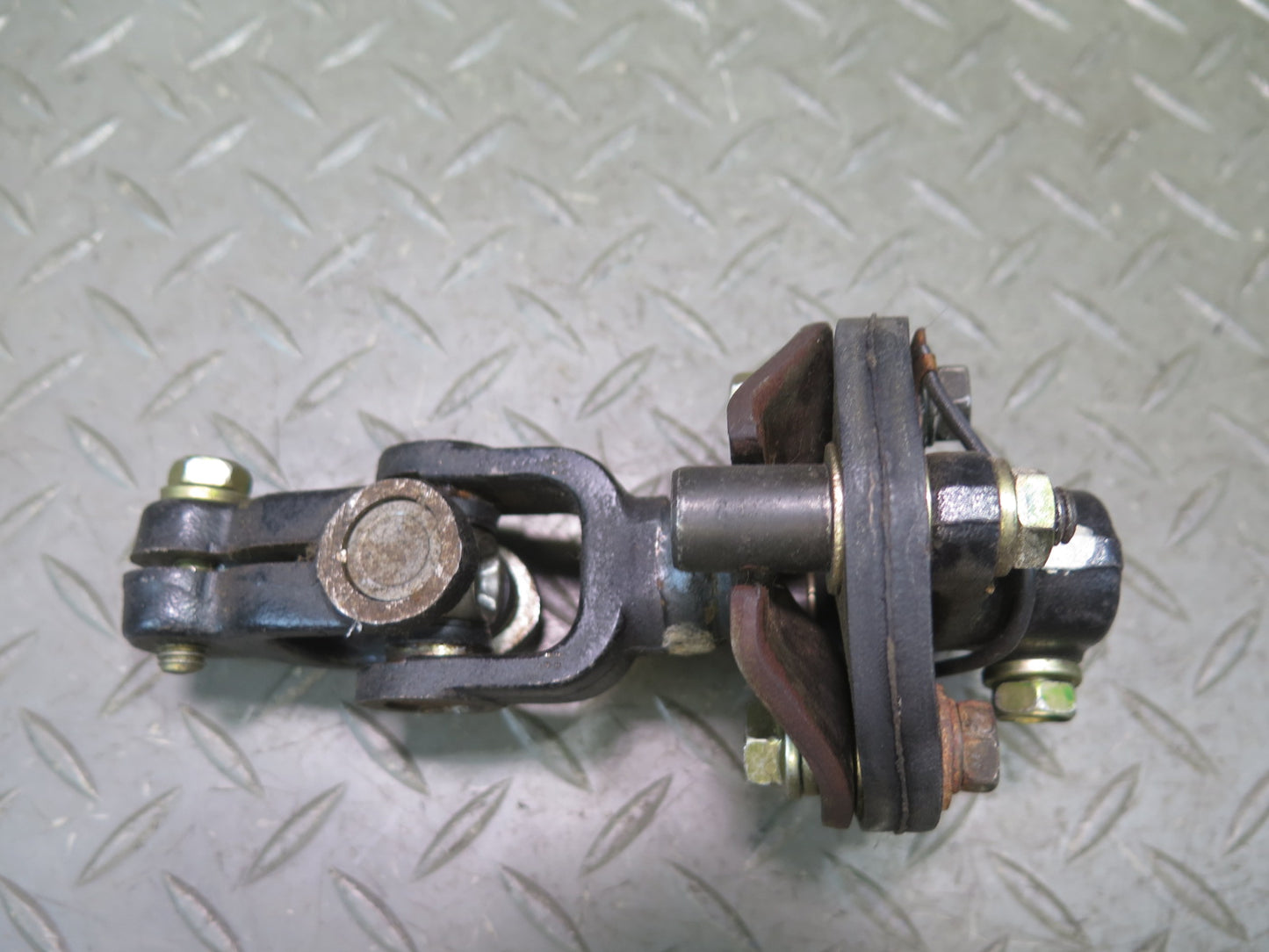 1991-1997 Toyota Land Cruiser FJ80 Steering Flexible Coupling Assembly