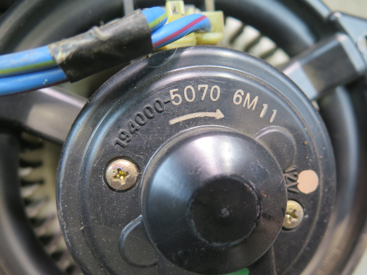 1991-1997 Toyota Land Cruiser FJ80 AC Heater Blower Motor Fan