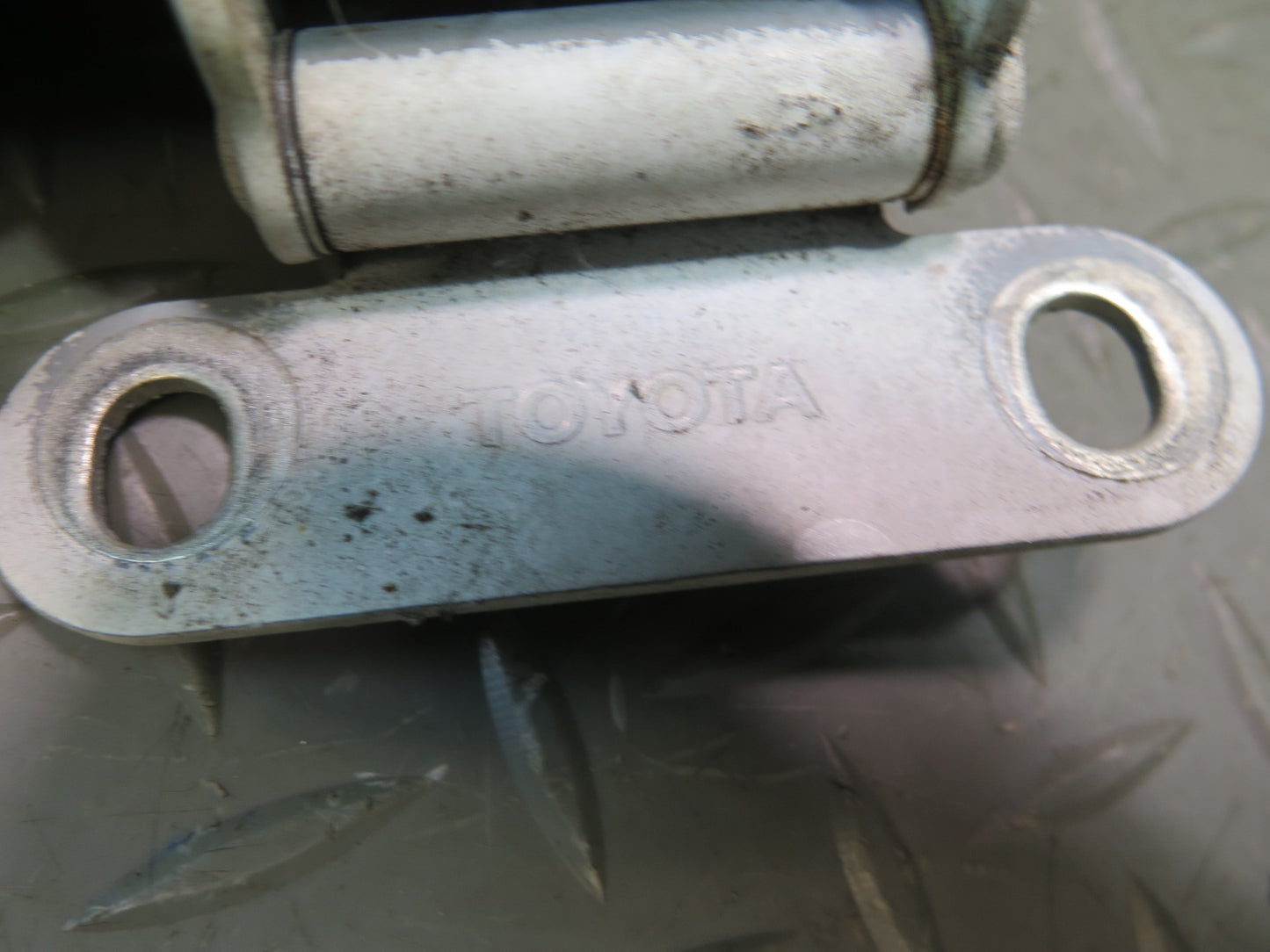 1991-1997 Toyota Land Cruiser FJ80 Upper Hatch Hinge White Set of 2