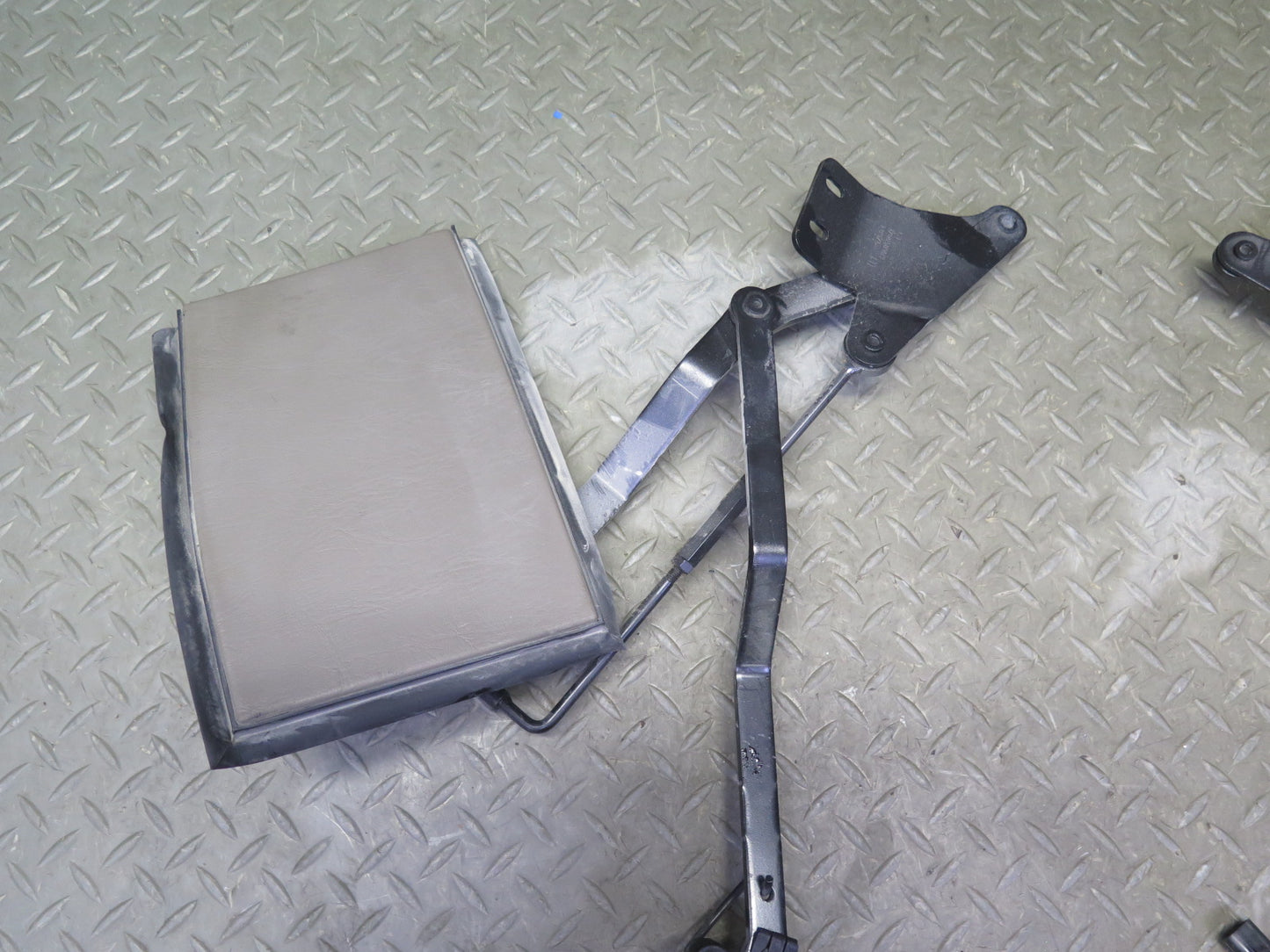 2004-2009 Cadillac XLR Left Right Side Hard TOP Flap Hinge Frame Lid Cover Set