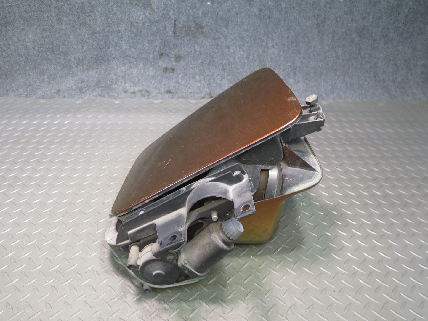 91-96 Chevrolet Corvette C4 Front Right POP UP Headlight Motor Cover Assembly