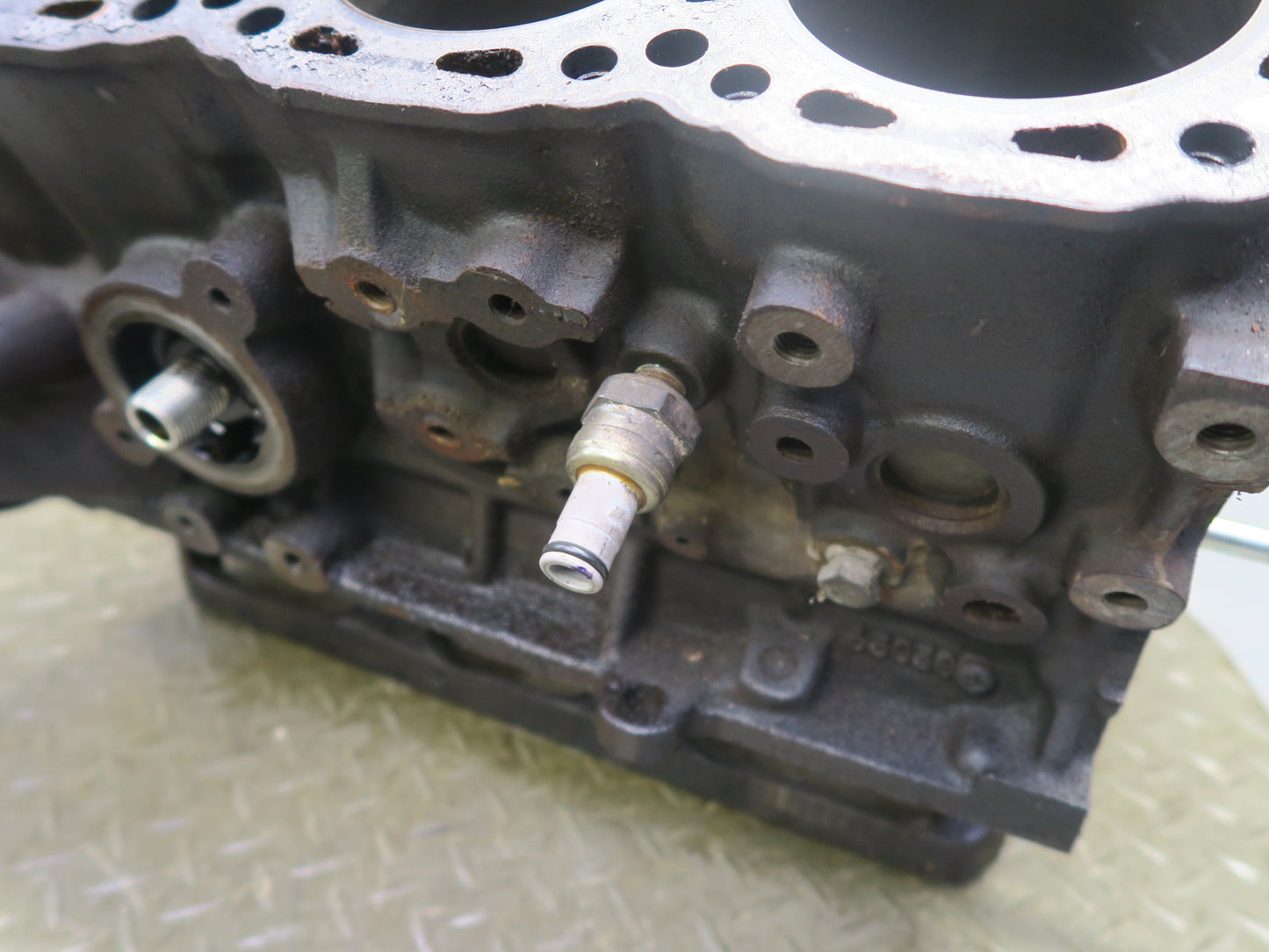 84-87 Nissan Z31 300ZX VG30ET Turbo M/T Engine Motor Block w Oil Tube 60K OEM