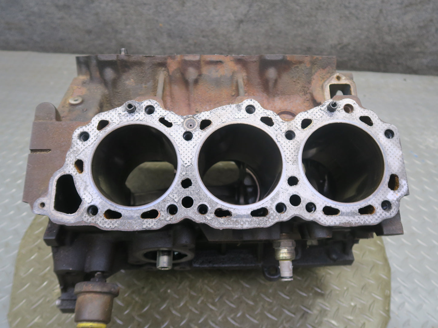 84-87 Nissan Z31 300ZX VG30ET Turbo M/T Engine Motor Block w Oil Tube 60K OEM