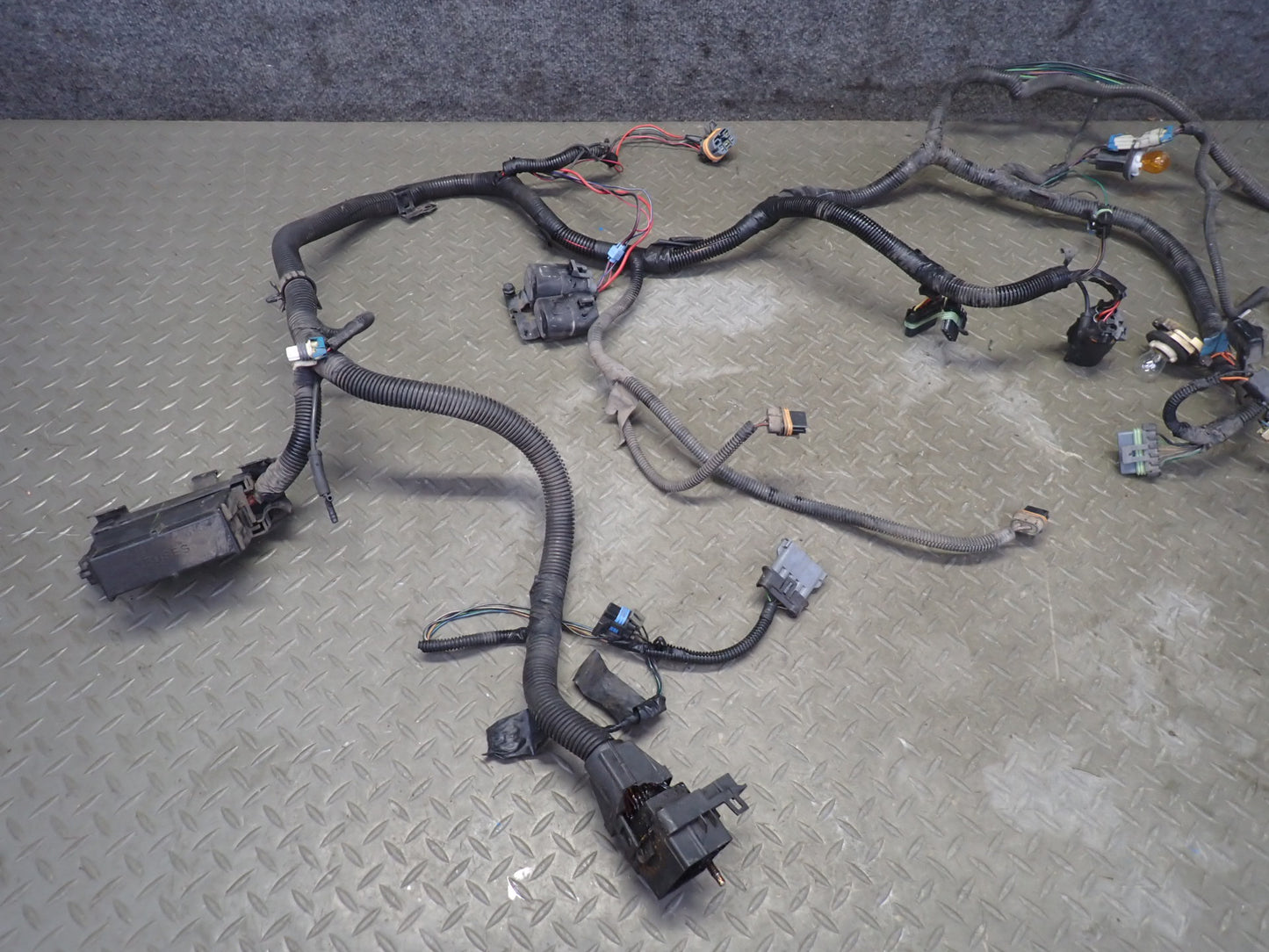 1993 Chevrolet Corvette C4 Front Bumper Headlight Wire Wiring Harness OEM