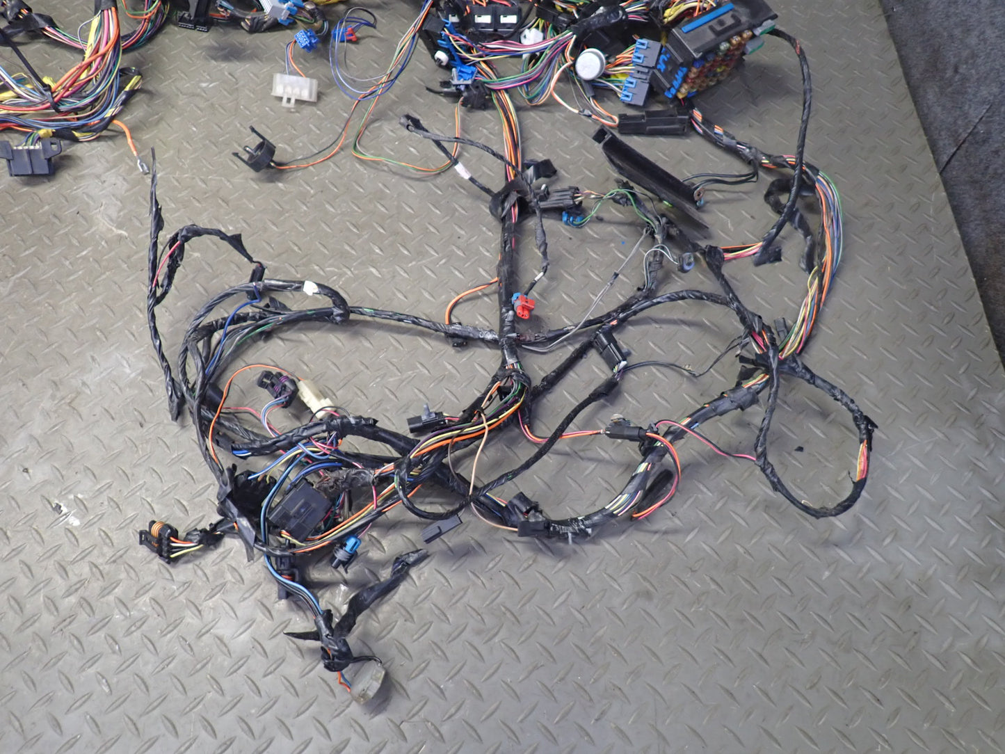 1993 Chevrolet Corvette C4 Convert M/T Dash Wire Wiring Harness w Fuse Box OEM