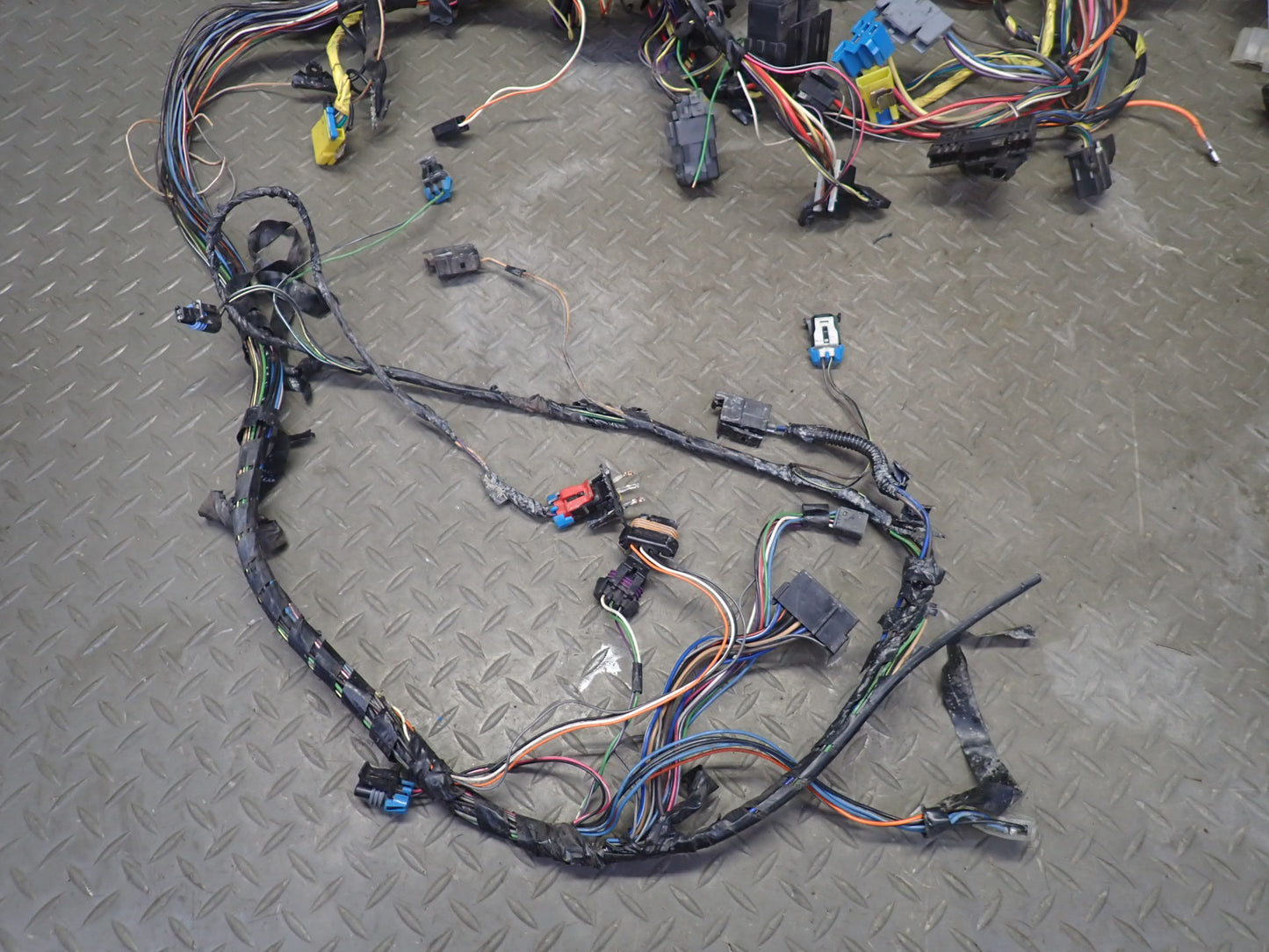 1993 Chevrolet Corvette C4 Convert M/T Dash Wire Wiring Harness w Fuse Box OEM