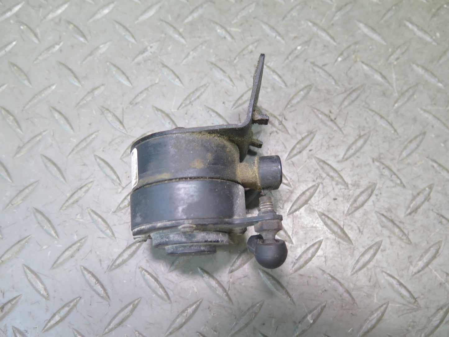 2004-2009 Cadillac XLR Front Suspension Height Level Sensor Set of 2