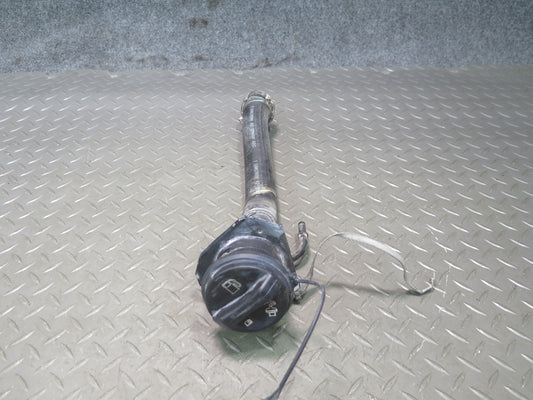 2004-2005 Cadillac XLR Fuel Gas Tank Filler Neck w Cap