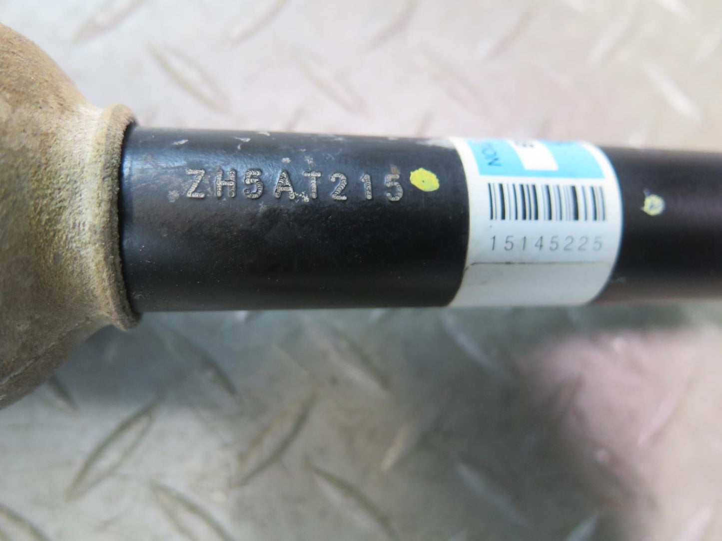 2004-2009 Cadillac XLR Steering Column Intermediate U Joint Shaft 15145225