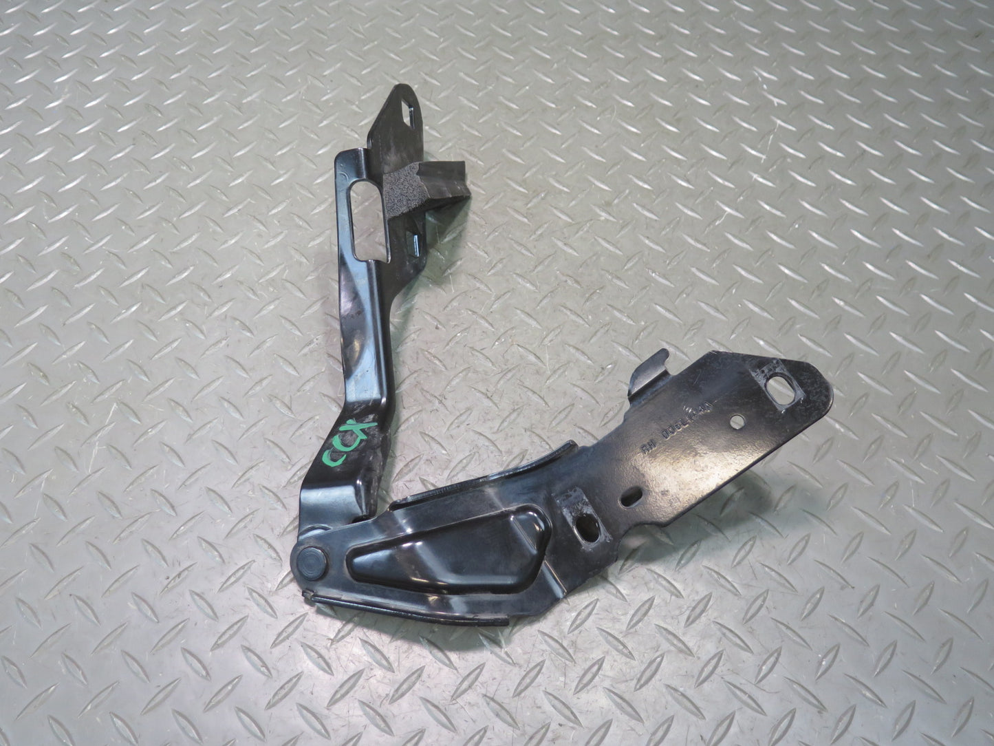 2004-2009 Cadillac XLR Front Left & Right Hood Bonnet Hinge Support Set