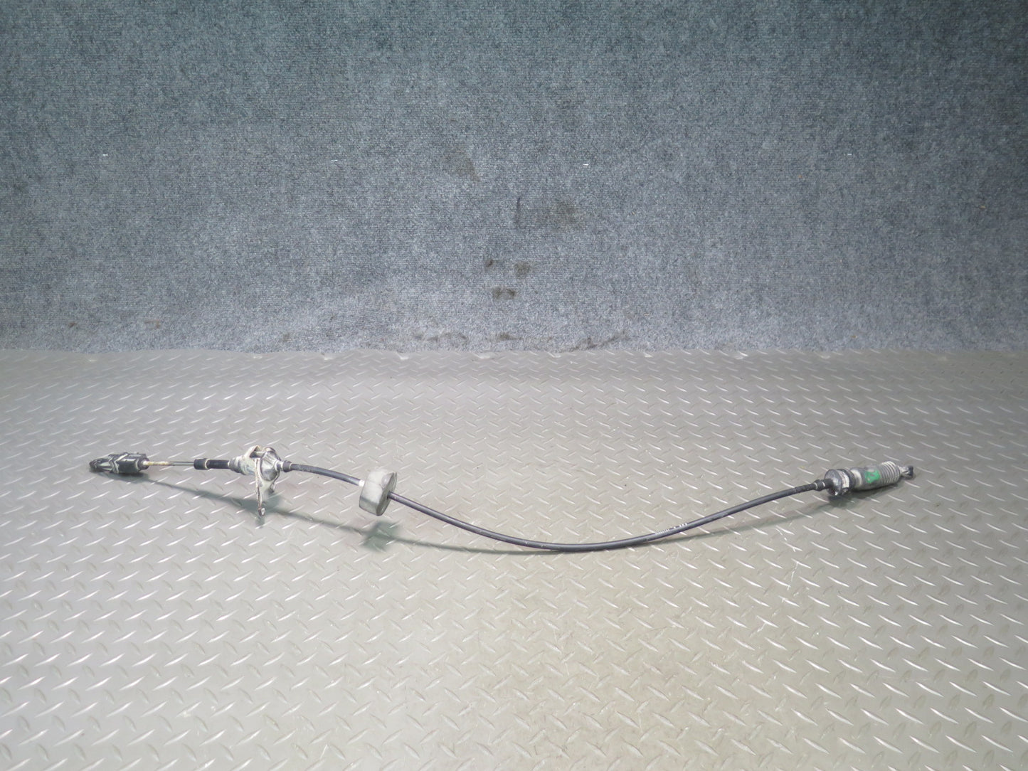 2004-2006 Cadillac XLR 4.6L Automatic Transmission Shifter Cable Assembly