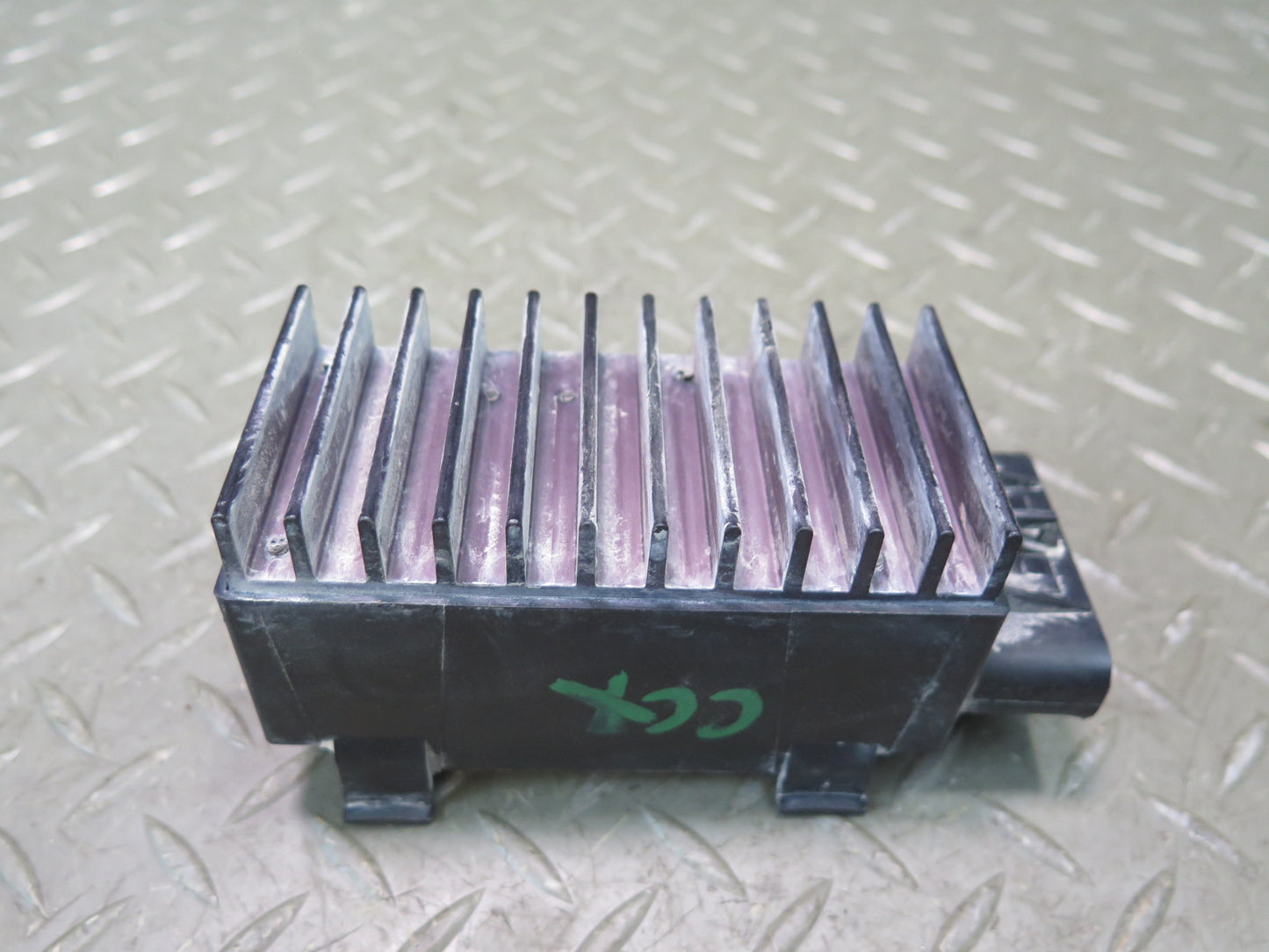 2004-2006 Cadillac XLR Gas Fuel Pump Control Module Unit 10337766