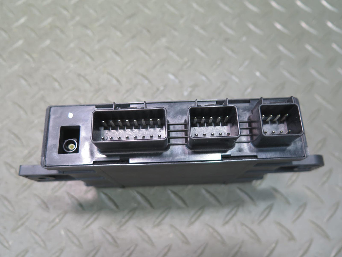 2004-2007 Cadillac XLR Anti Theft Alarm Keyless Entry Door Lock Control Module