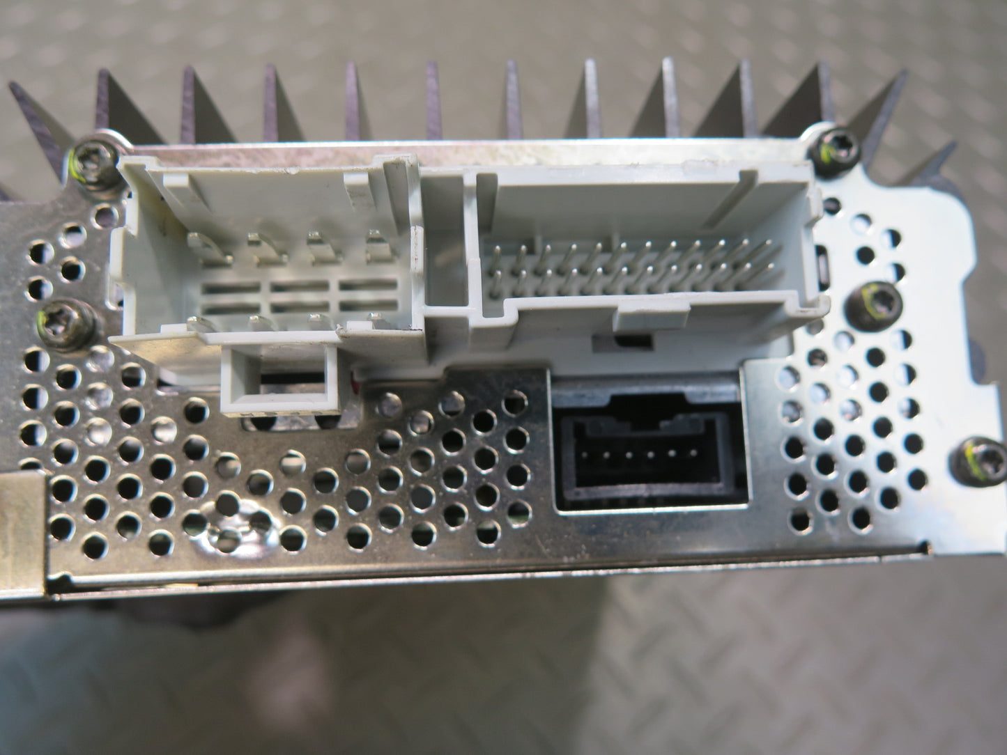 2004-2009 Cadillac XLR Bose Audio System Amplifier AMP 15254600