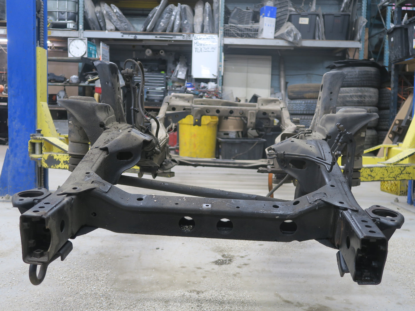 1991-1992 Toyota Land Cruiser FJ80 Body Frame Crossmember Assembly