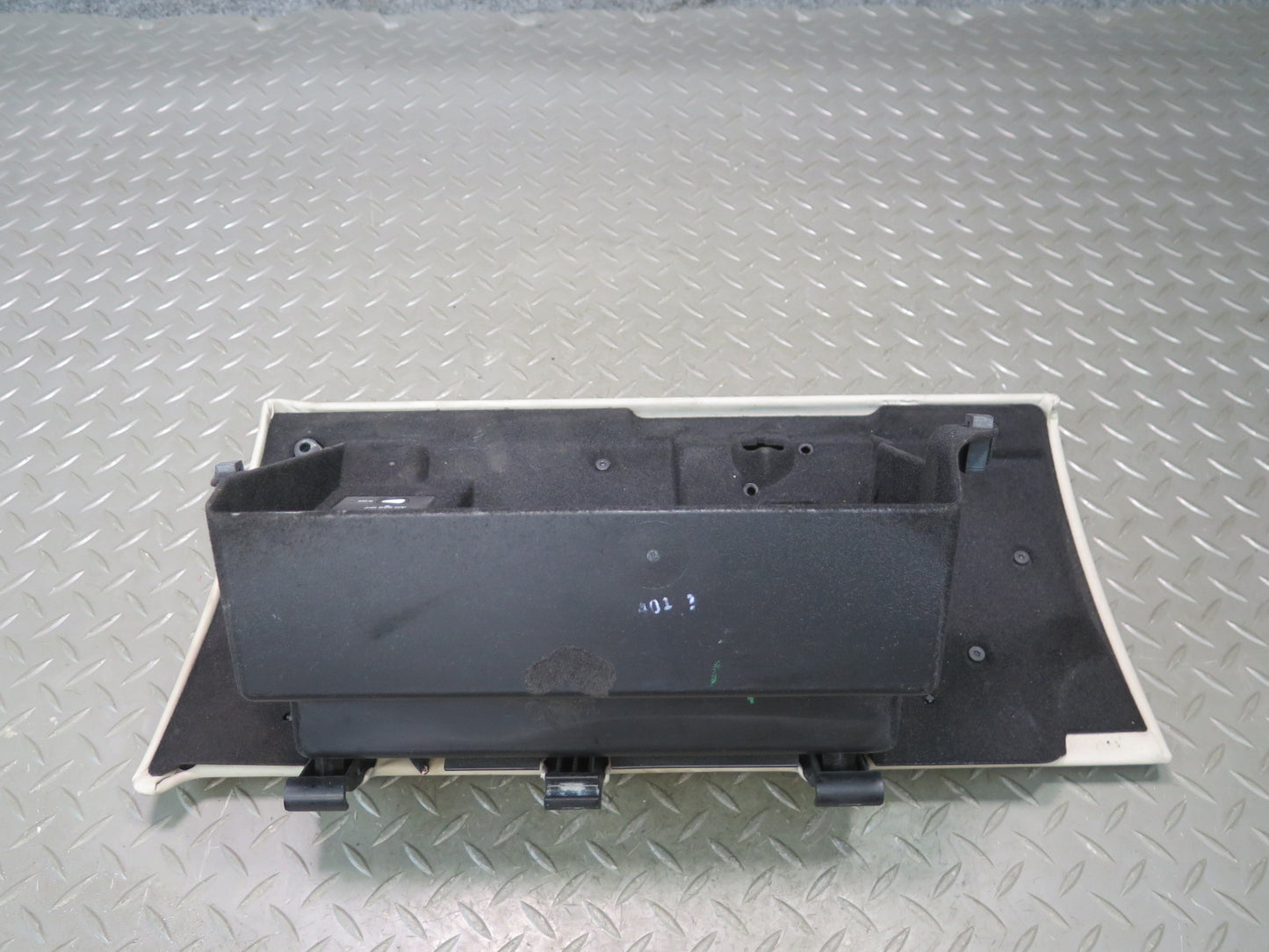 2004-2009 Cadillac XLR Dash Front Right Glove Box Compartment Storage
