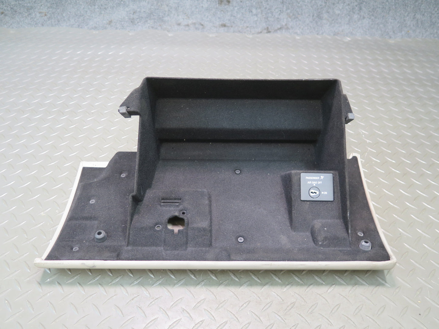 2004-2009 Cadillac XLR Dash Front Right Glove Box Compartment Storage