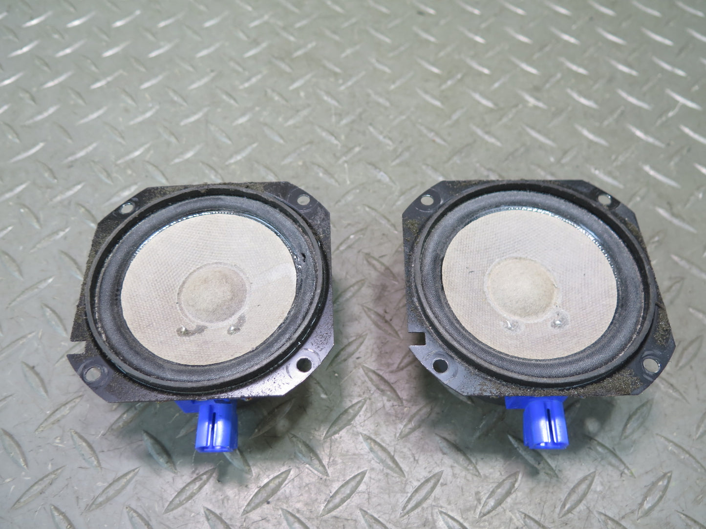 2004-2009 Cadillac XLR Front Left & Right Bose Speaker 10302898 Set of 2