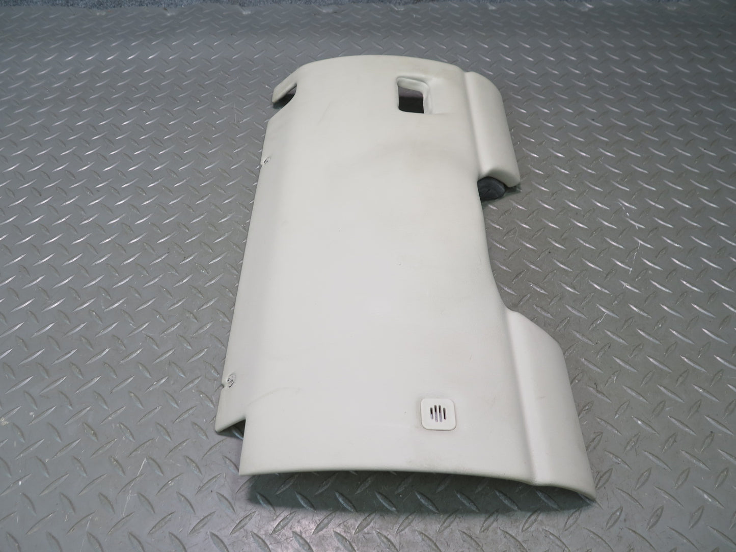 2004-2009 Cadillac XLR Dash Front Left Lower Knee Trim Panel 10440472