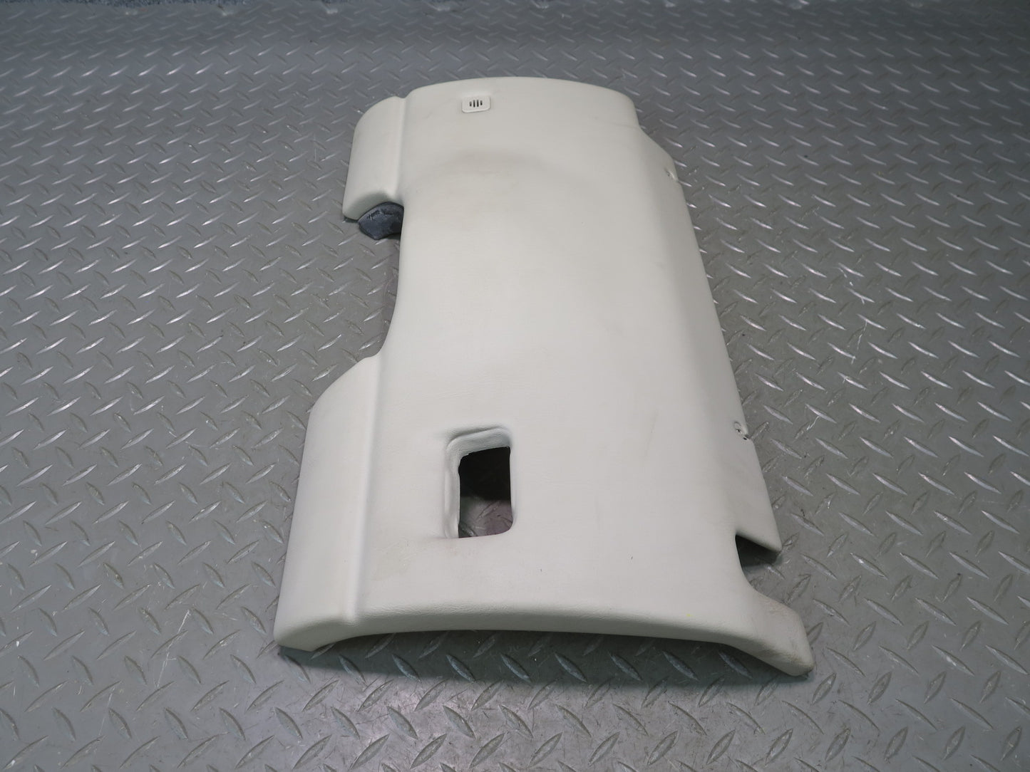 2004-2009 Cadillac XLR Dash Front Left Lower Knee Trim Panel 10440472