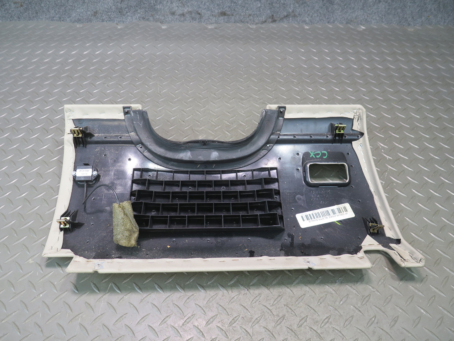 2004-2009 Cadillac XLR Dash Front Left Lower Knee Trim Panel 10440472