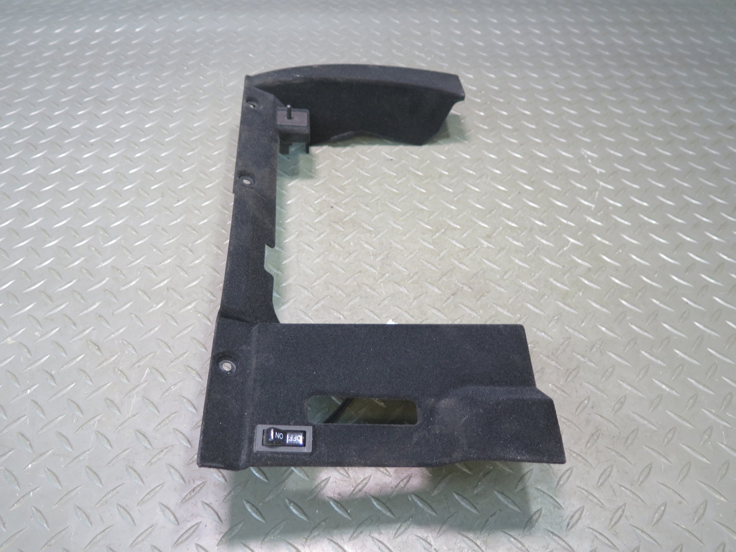 2004-2009 Cadillac XLR Glove Box Frame Trim Panel 10305572