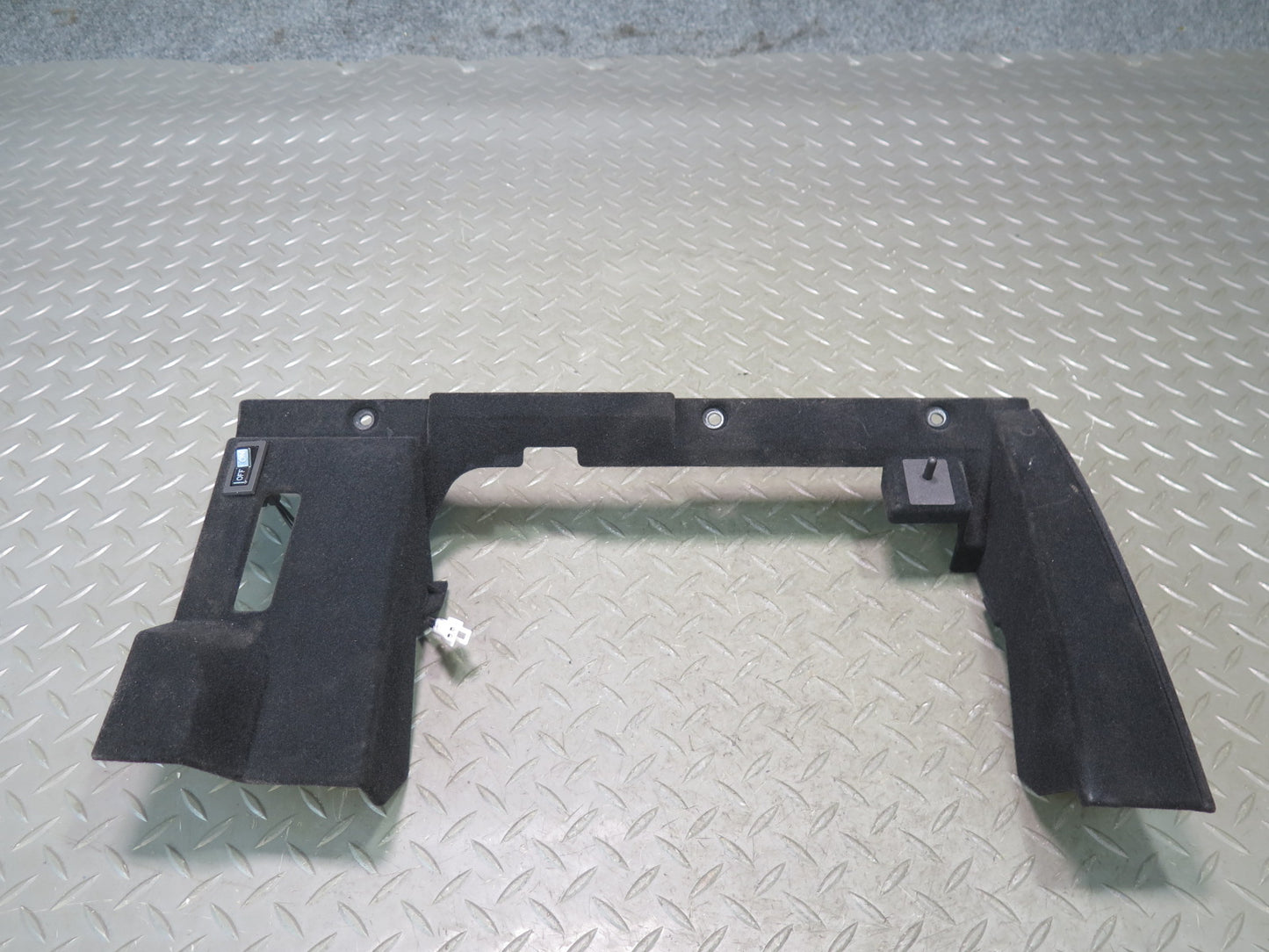 2004-2009 Cadillac XLR Glove Box Frame Trim Panel 10305572