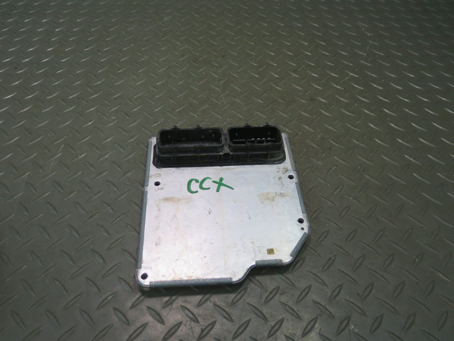 2004-2005 Cadillac XLR TCU TCM Transmission Control Module Unit 24232779