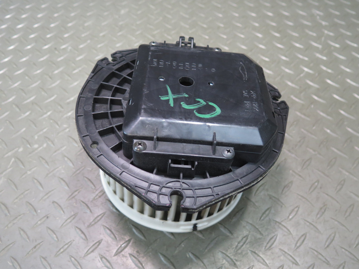 2004-2009 Cadillac XLR A/C Heater Blower Motor Fan 52494528