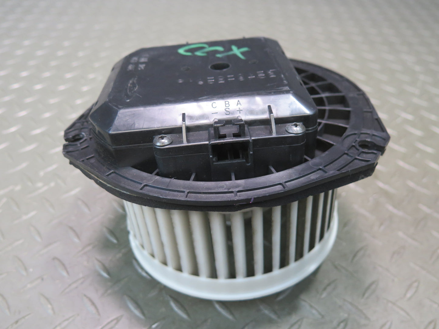 2004-2009 Cadillac XLR A/C Heater Blower Motor Fan 52494528