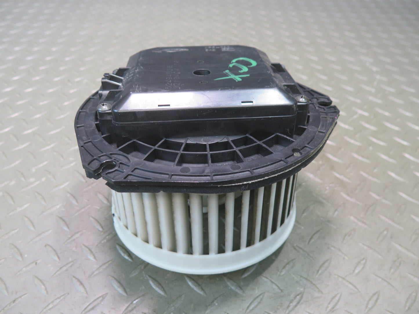 2004-2009 Cadillac XLR A/C Heater Blower Motor Fan 52494528