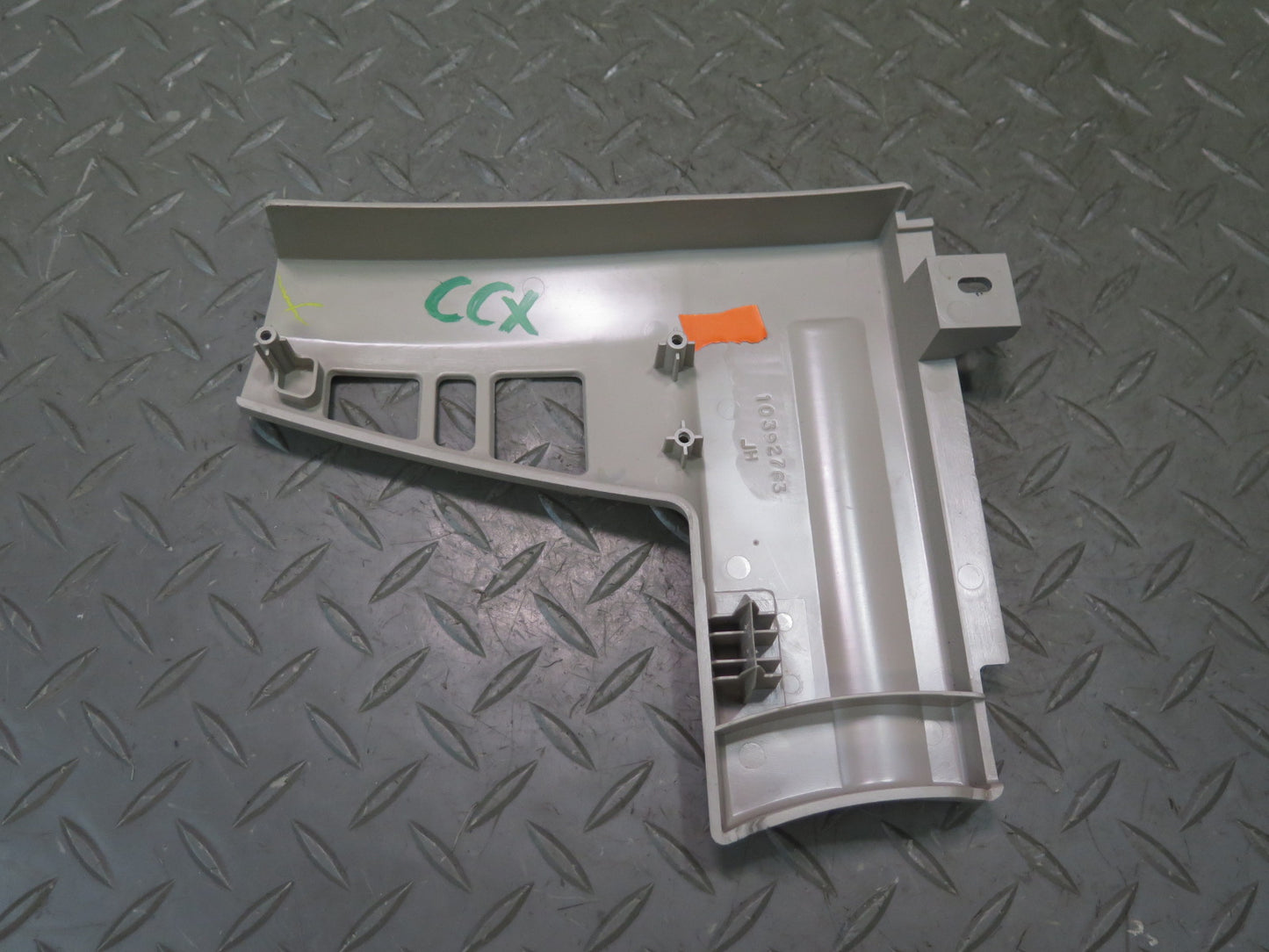 2004-2009 Cadillac XLR Left Head UP Display Switch Trim Bezel Panel 10392763