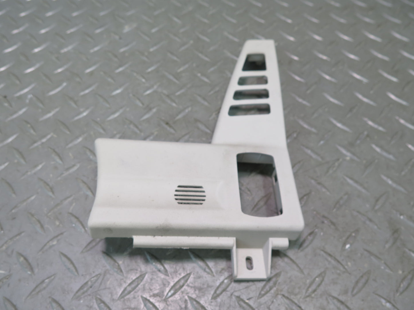 2004-2009 Cadillac XLR Right Head UP Display Switch Trim Bezel Panel 10392760