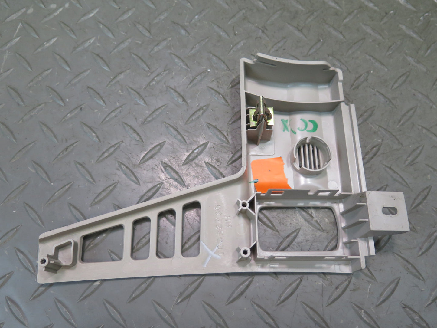 2004-2009 Cadillac XLR Right Head UP Display Switch Trim Bezel Panel 10392760